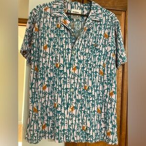 NWOT Goodfellow Lemur Bamboo Print button down Shirt Men’s M Medium